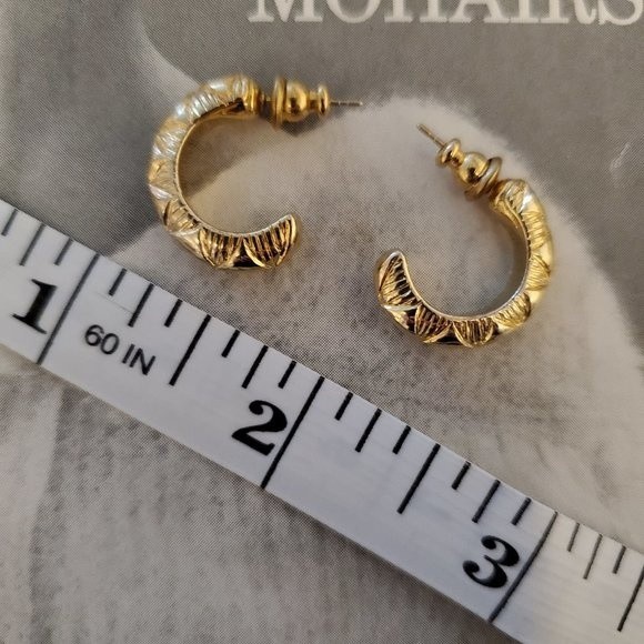 Vintage Earrings - Picture 3 of 4